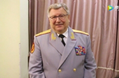 俄罗斯红军歌舞团团团长采访